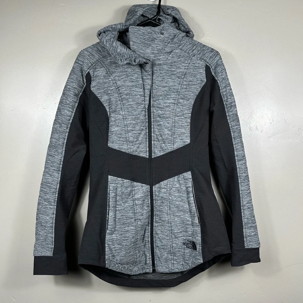 The North Face Women’s Pseudio Jacket in Black / Grey Size Small